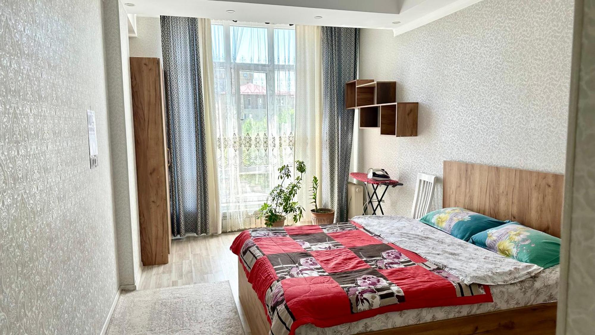 Central Apartment Бішкек Екстер'єр фото